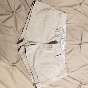 Light gray shorts